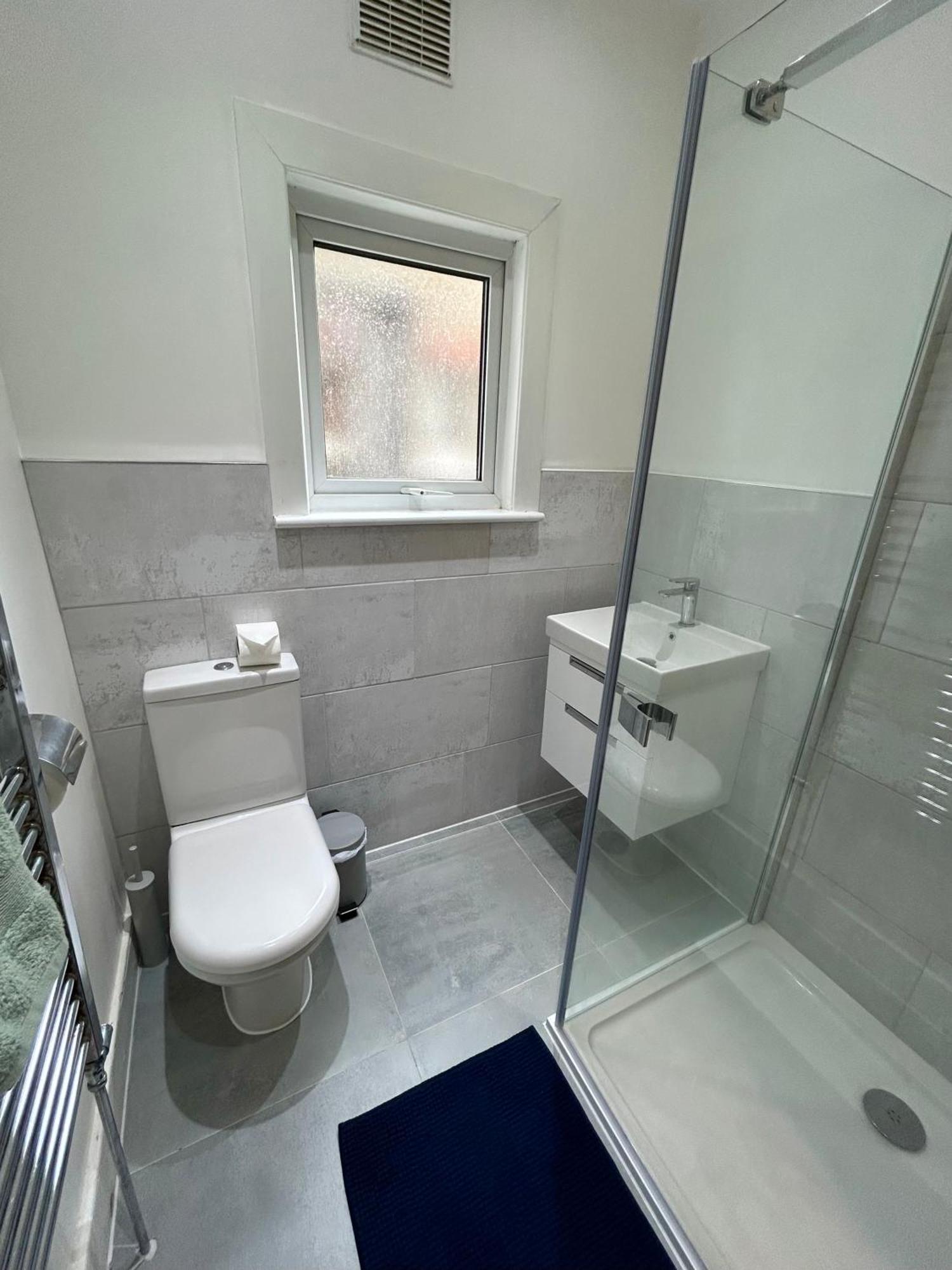 Spacious Battersea Rooms And Apartments London Ruang foto