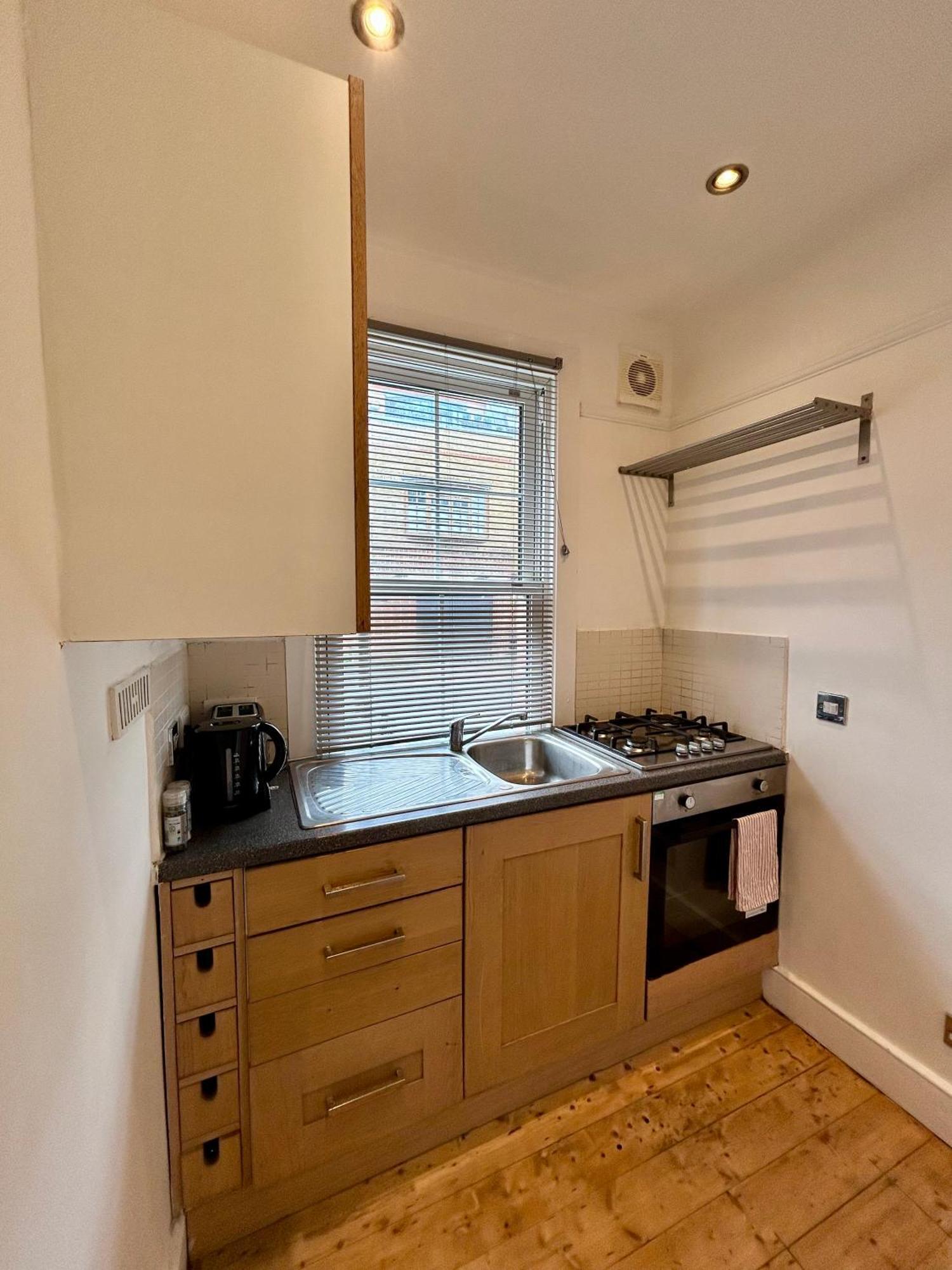 Spacious Battersea Rooms And Apartments London Ruang foto