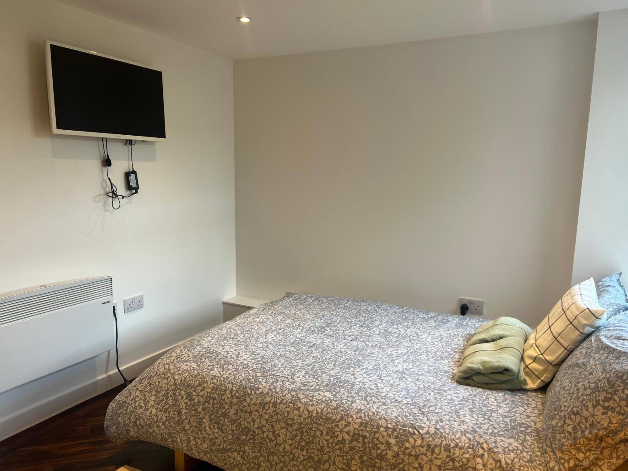 Spacious Battersea Rooms And Apartments London Bagian luar foto