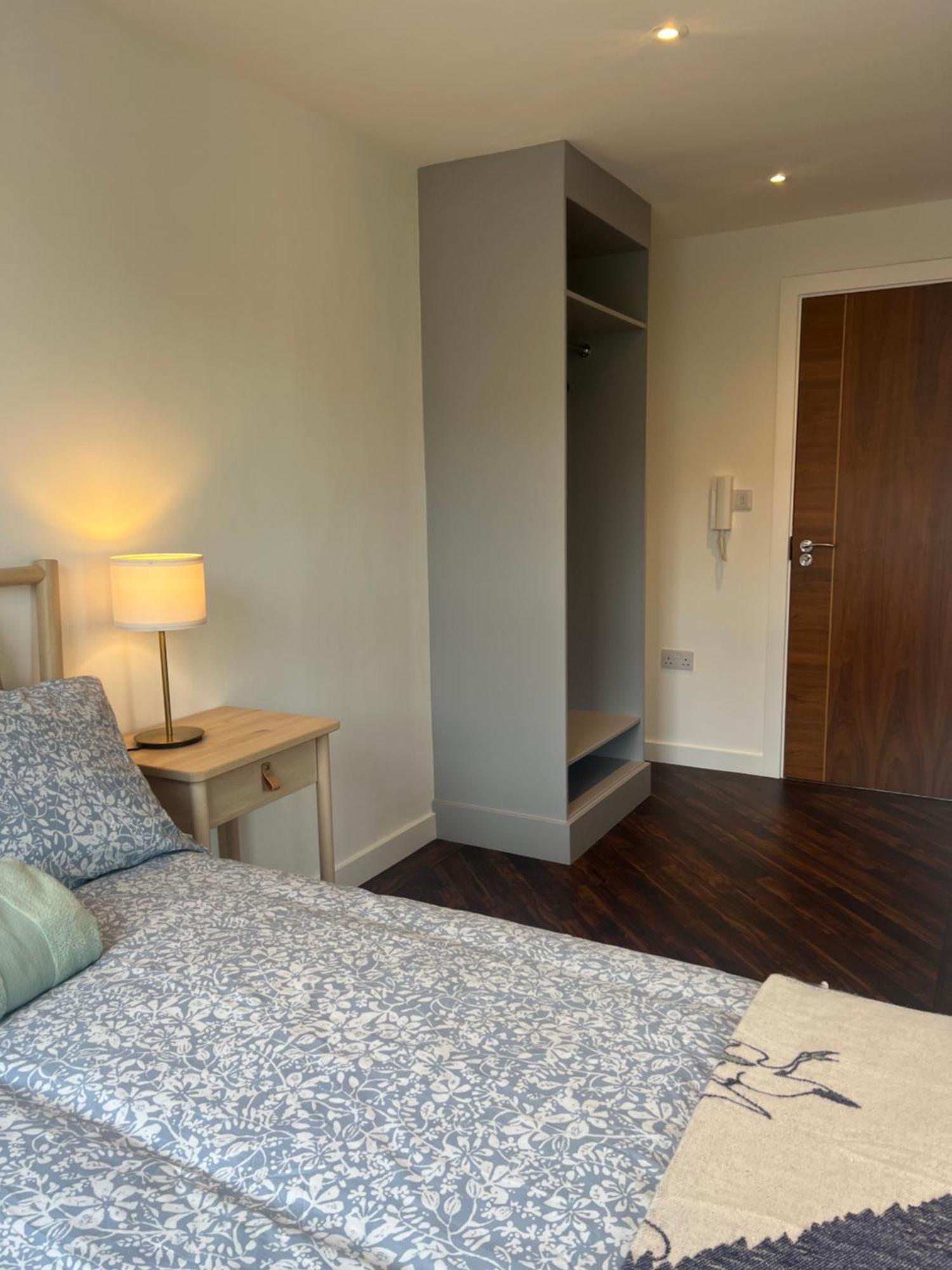 Spacious Battersea Rooms And Apartments London Bagian luar foto