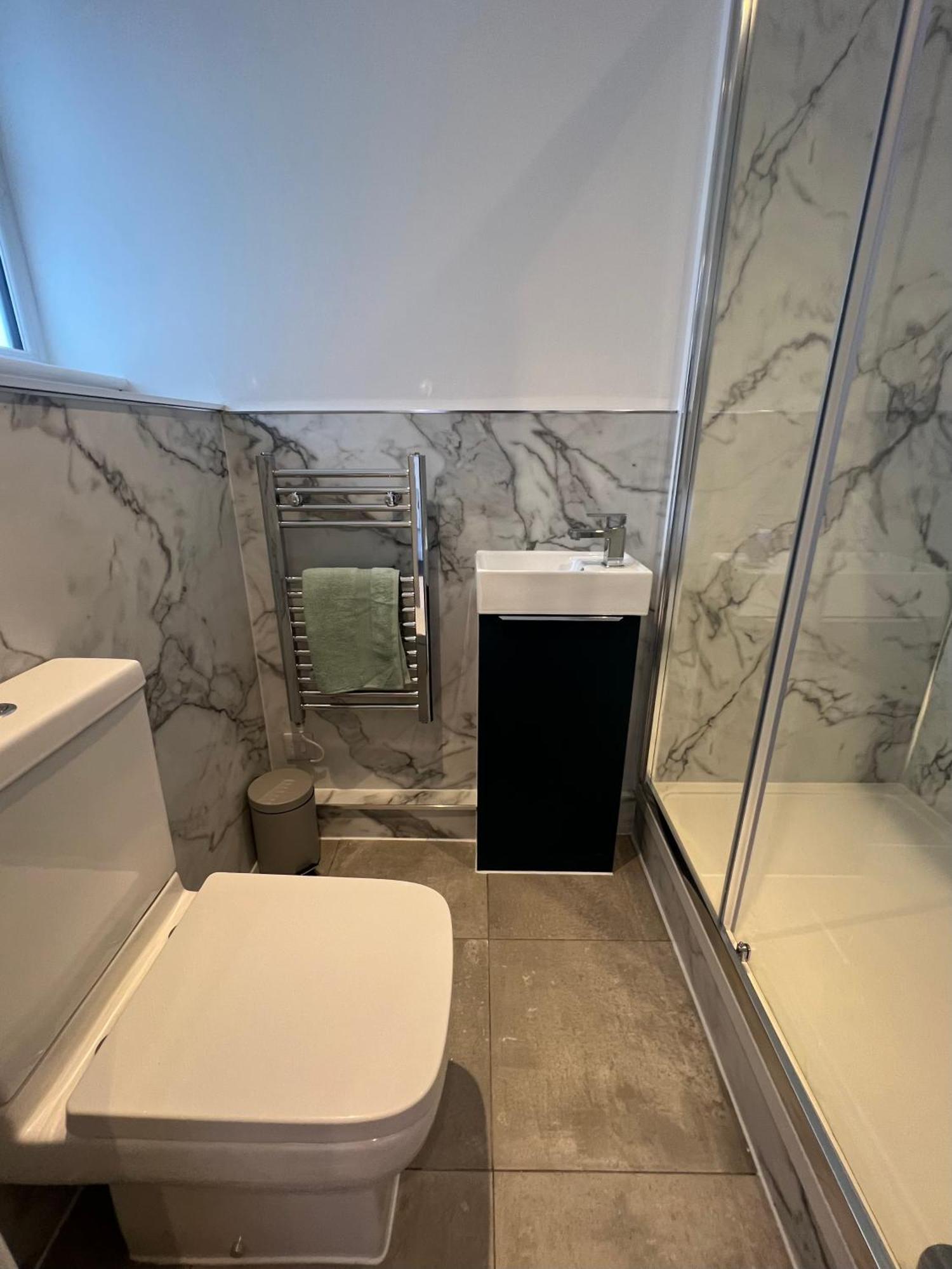 Spacious Battersea Rooms And Apartments London Bagian luar foto