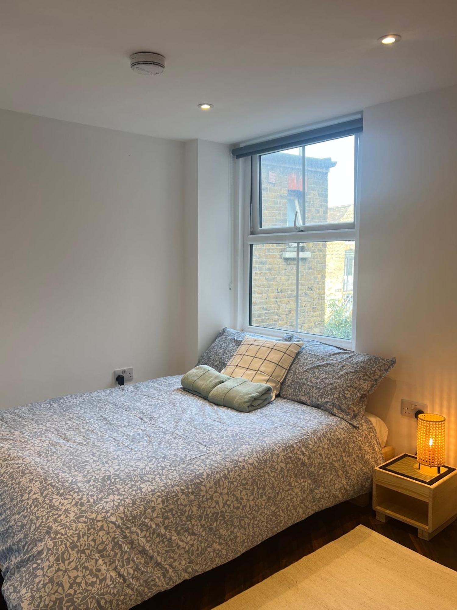 Spacious Battersea Rooms And Apartments London Bagian luar foto